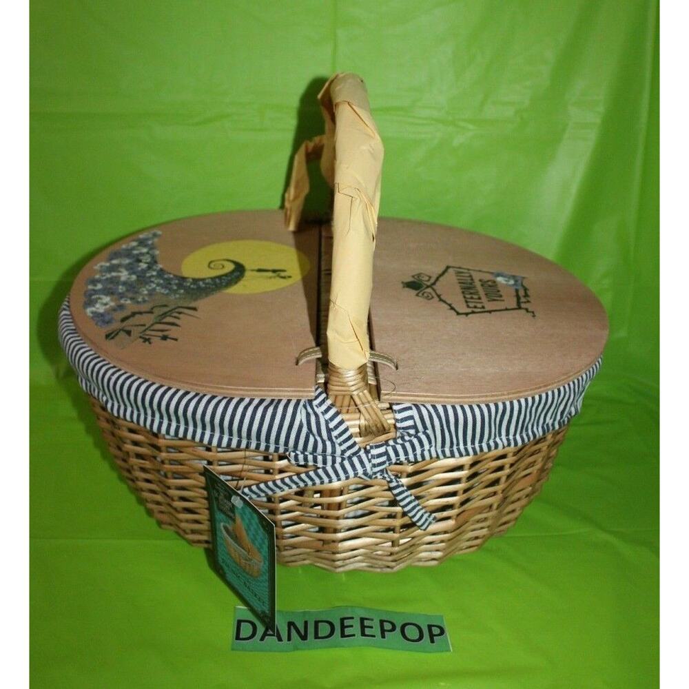 The Nightmare Before Christmas Picnic Time Wooden Wicker Basket Jack And Sally